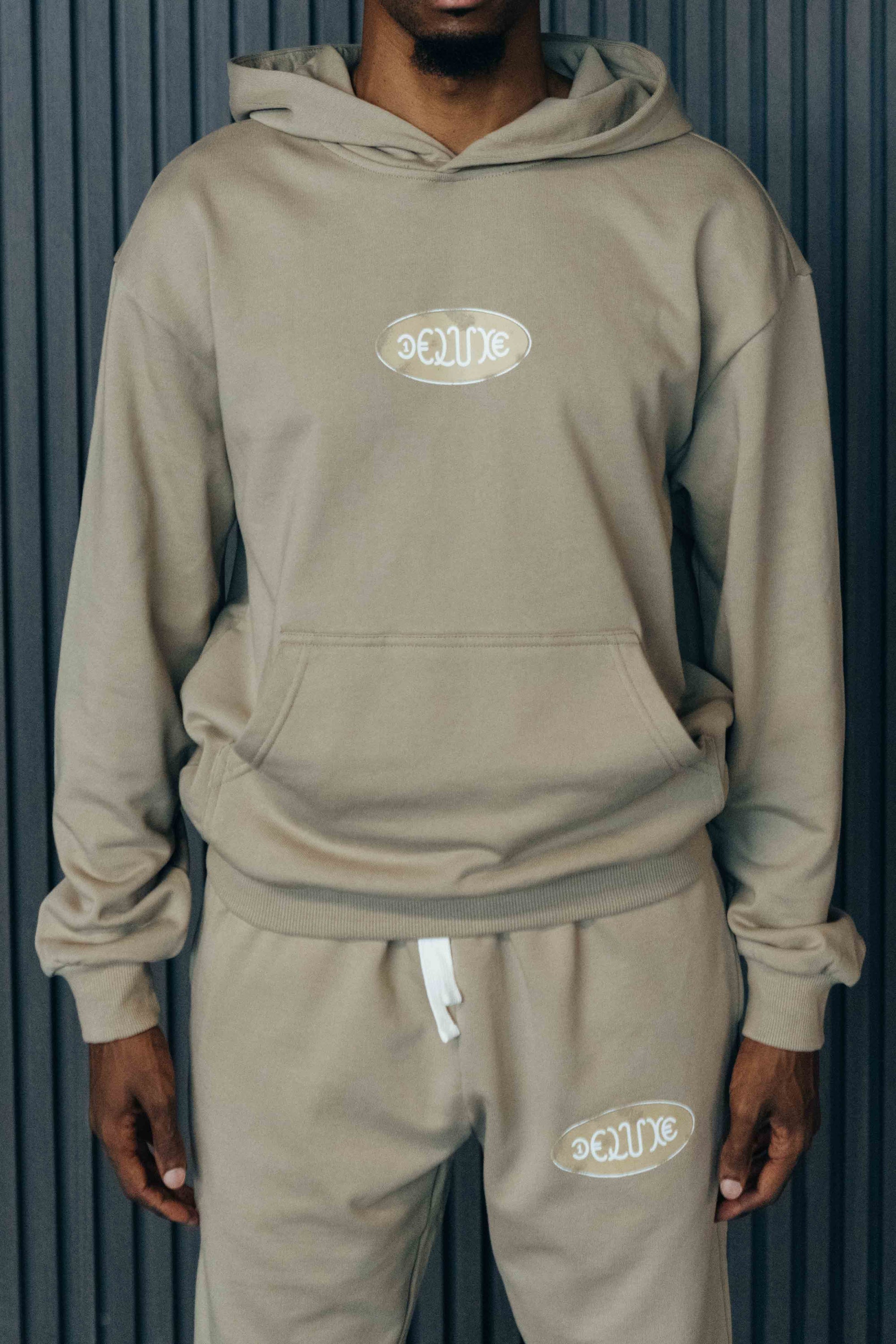 PULLOVER HOODIE: IVORY