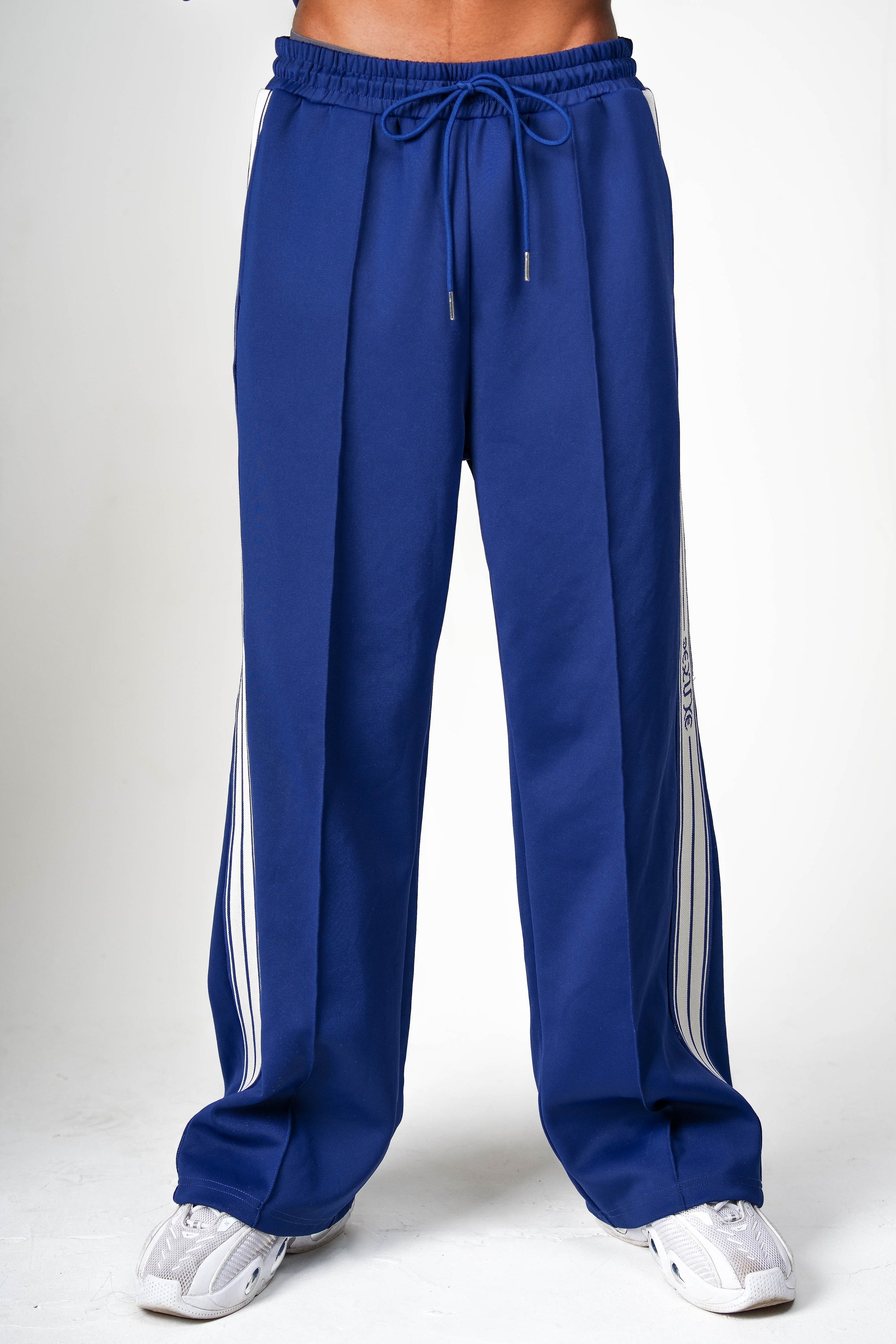 DELUXE MARQUE JOGGERS : BLUE
