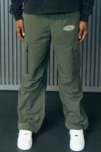 CARGO PANTS: GREEN