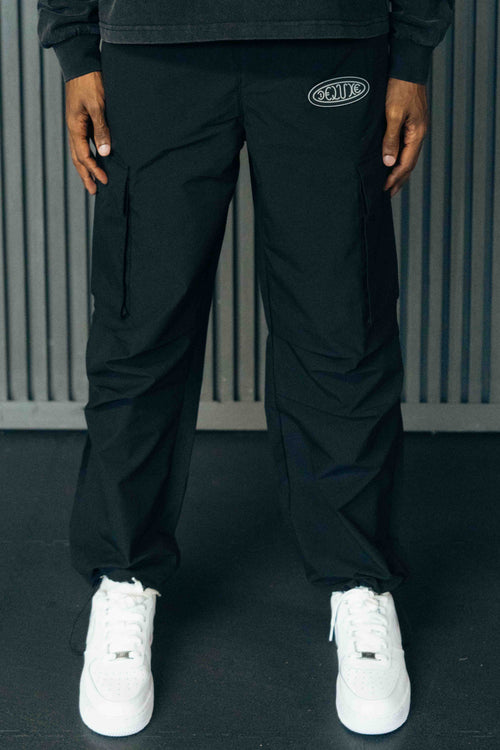 CARGO PANTS: BLACK