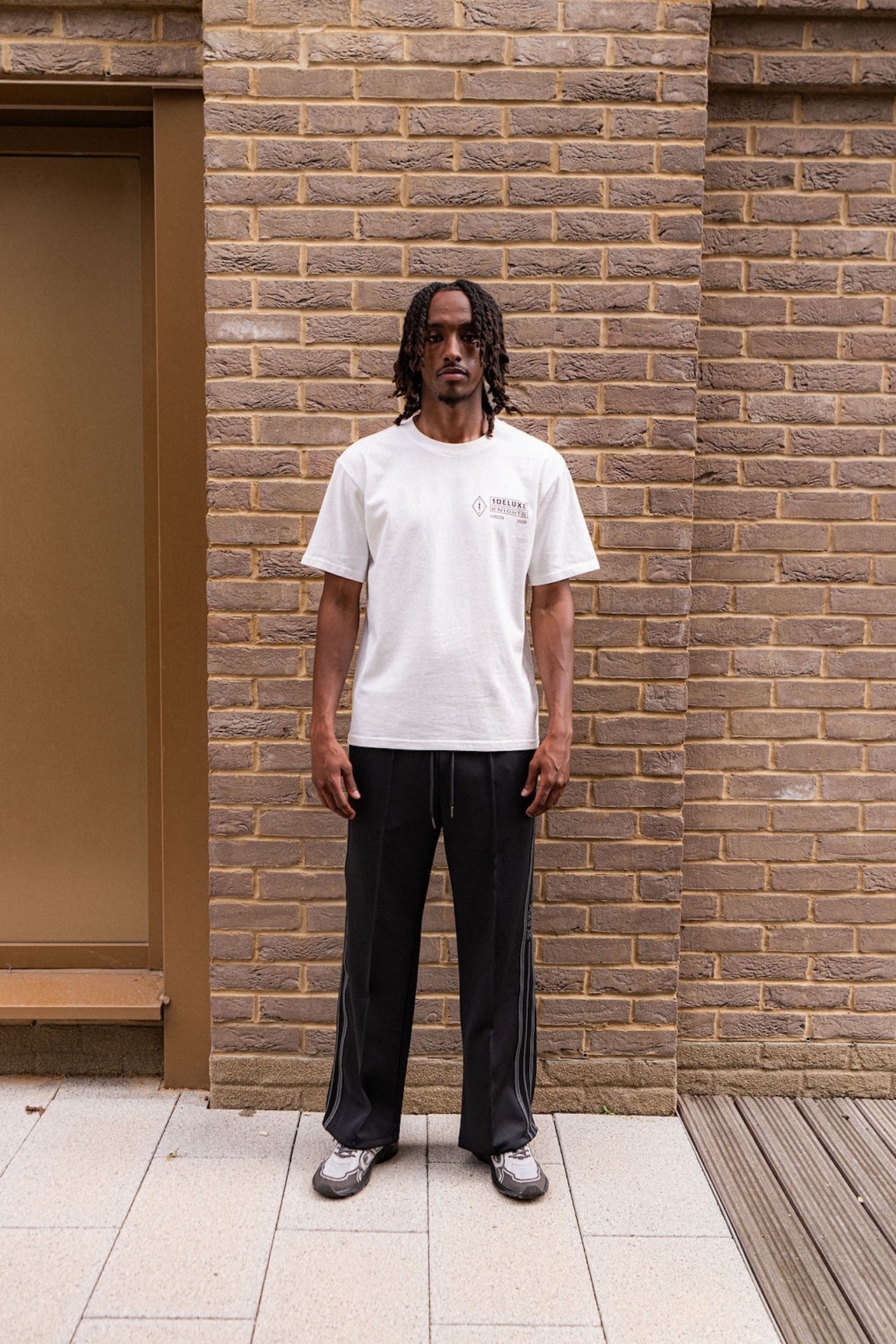 1DELUXE KNIGHTS LONDON WHITE T-SHIRT