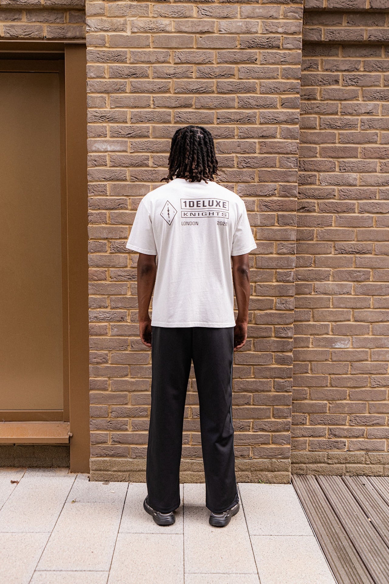 1DELUXE KNIGHTS LONDON WHITE T-SHIRT