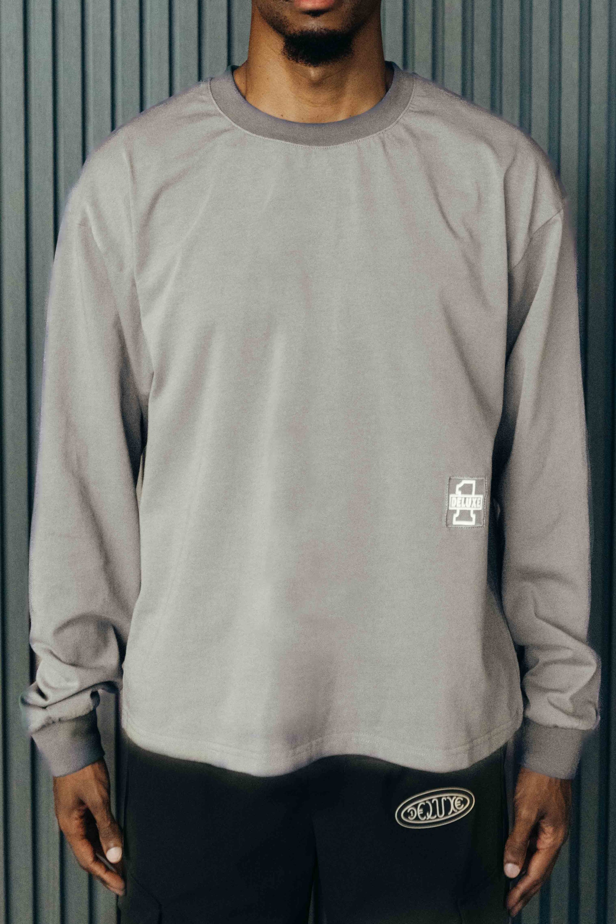 DELUXE LONG SLEEVE TEE : GREY