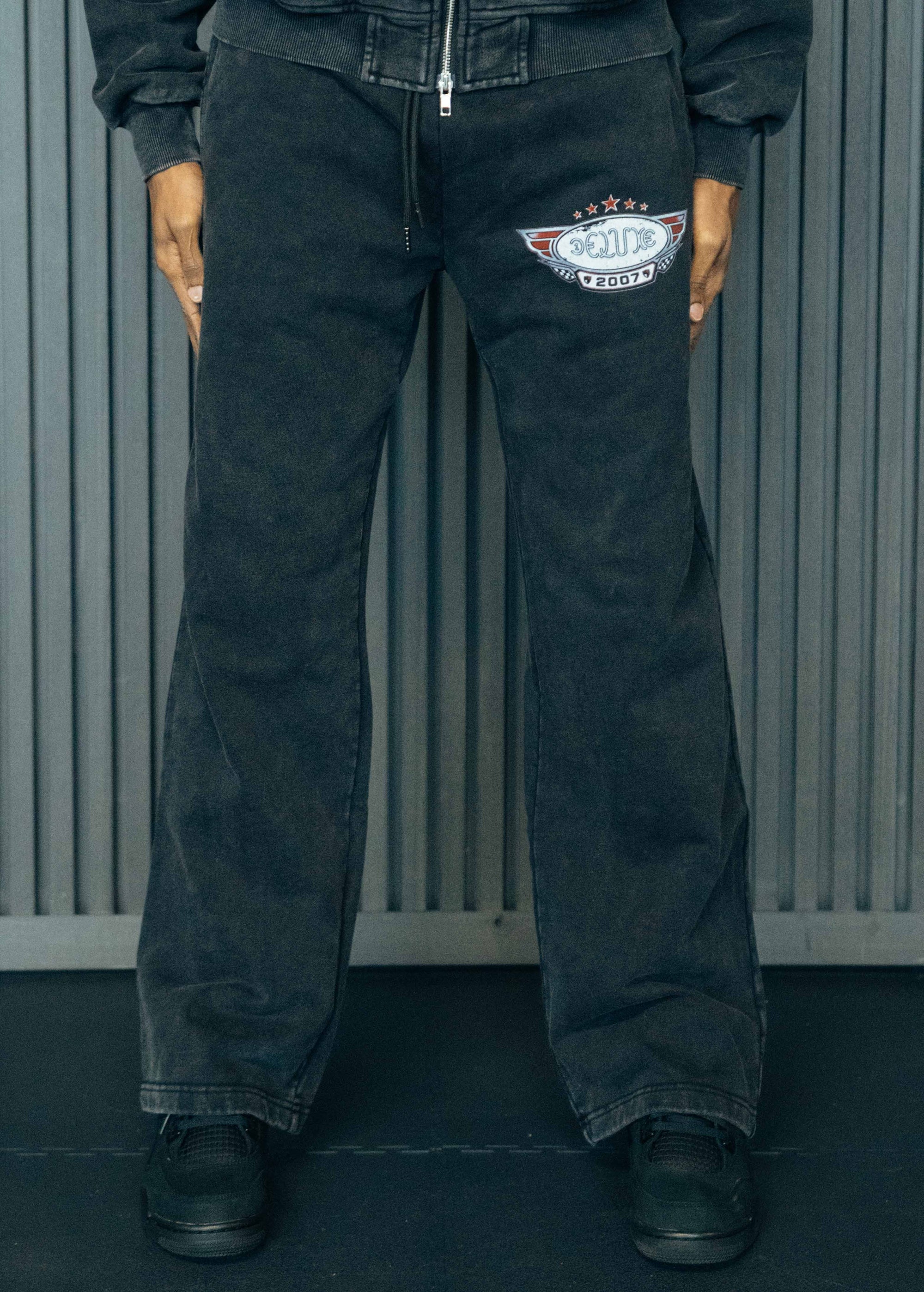 1DELUXE SOVEREIGN JOGGERS : BLACK