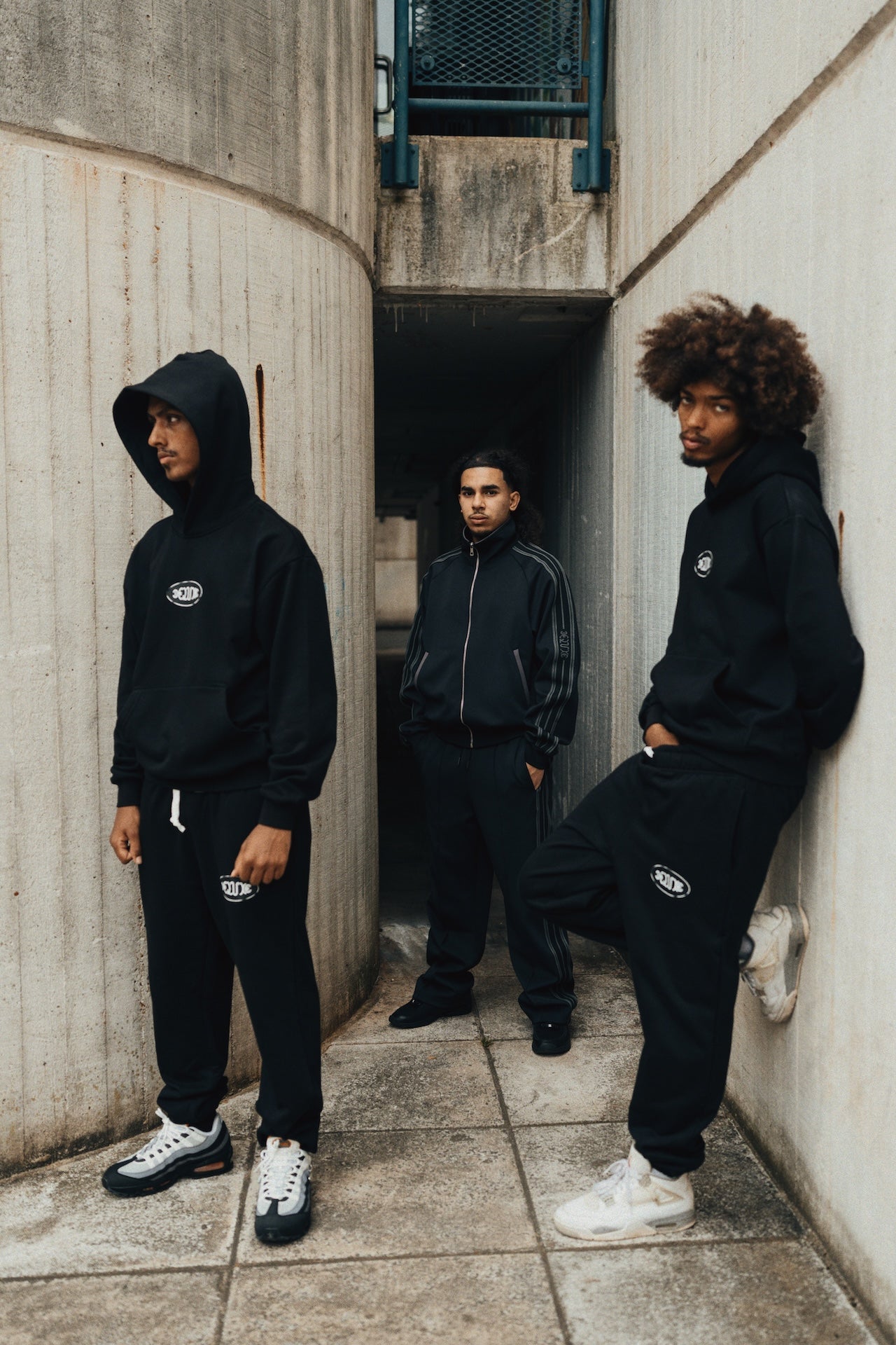 1DELUXE MARQUE TRACK JACKET BLACK