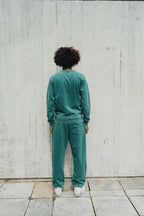 1DELUXE LION CREST JOGGERS
