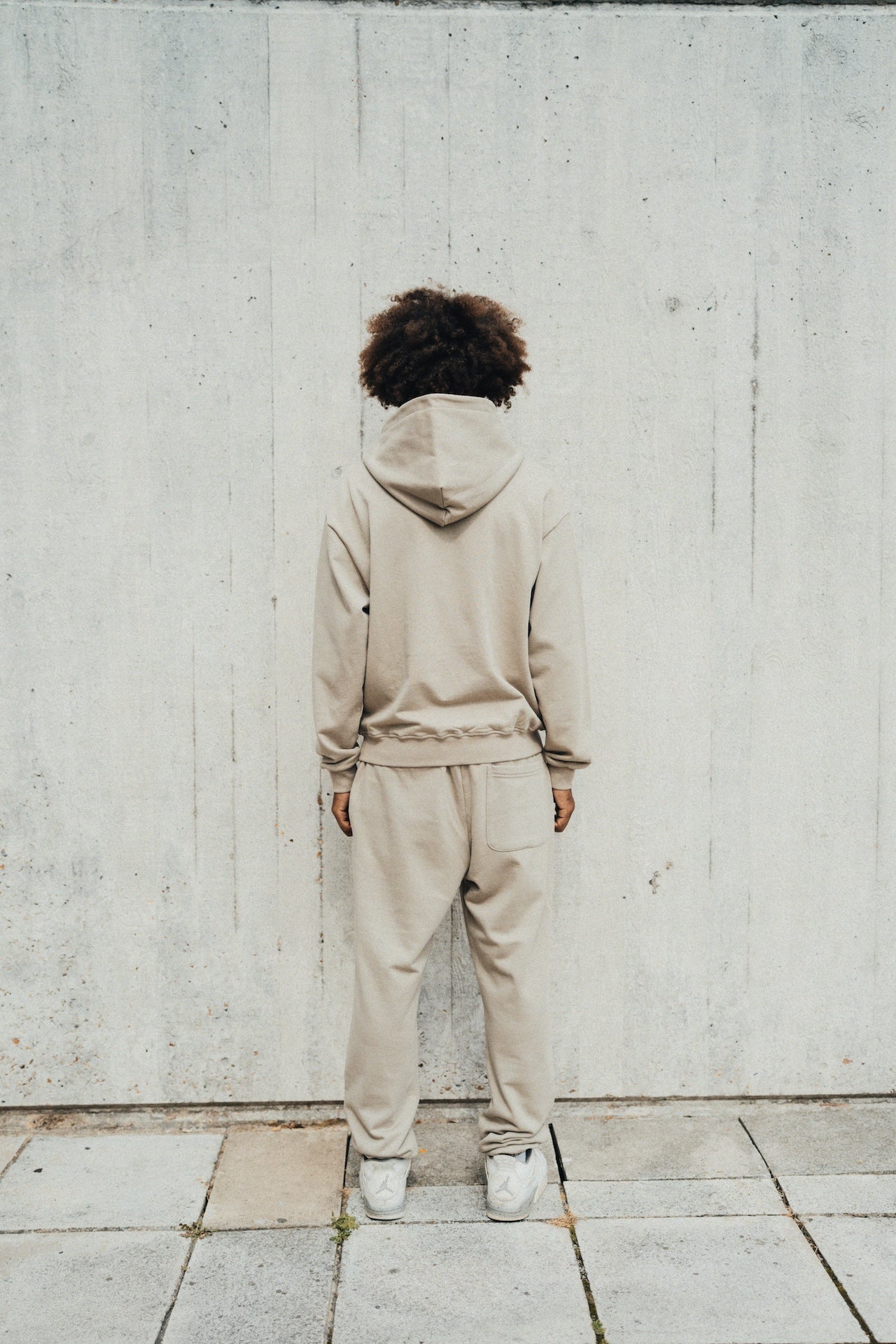 1DELUXE JOGGER BOTTOMS: DESSERT SAND