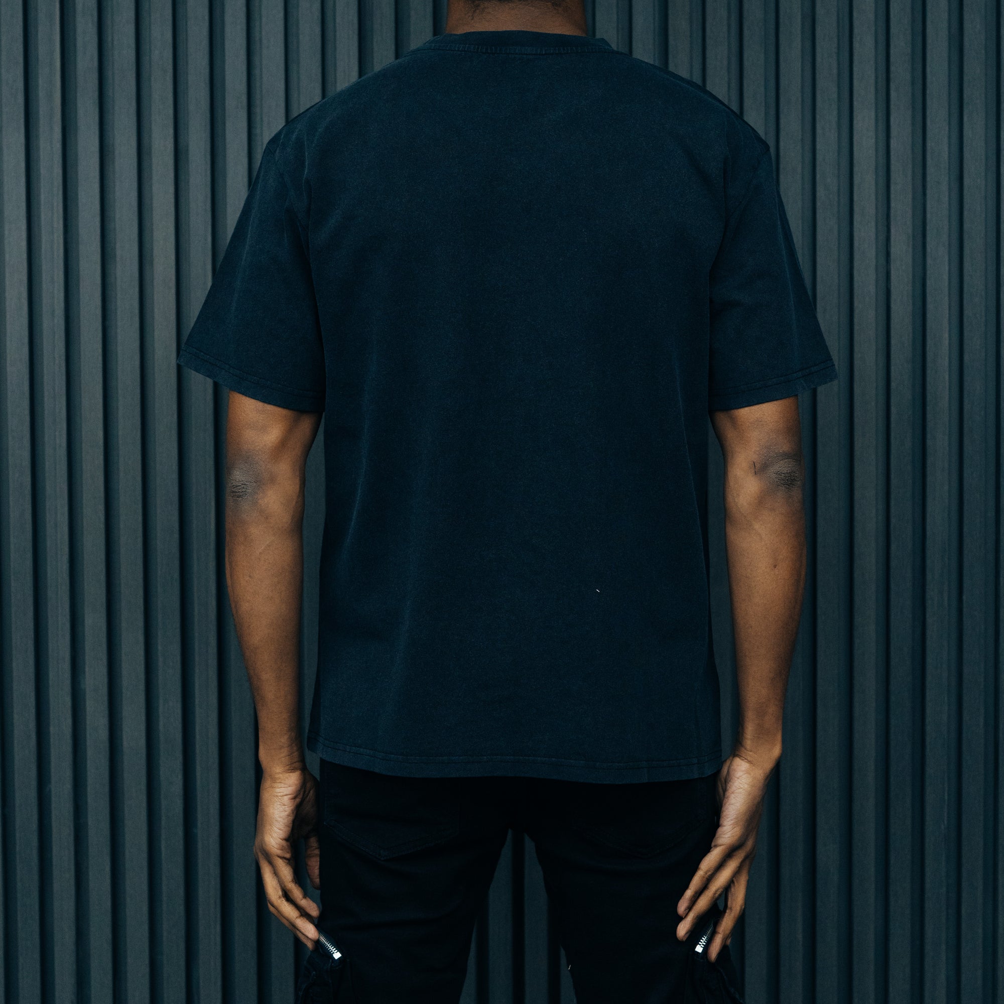 1DELUXE KNIGHTS MULTI PRINT BLACK T-SHIRT