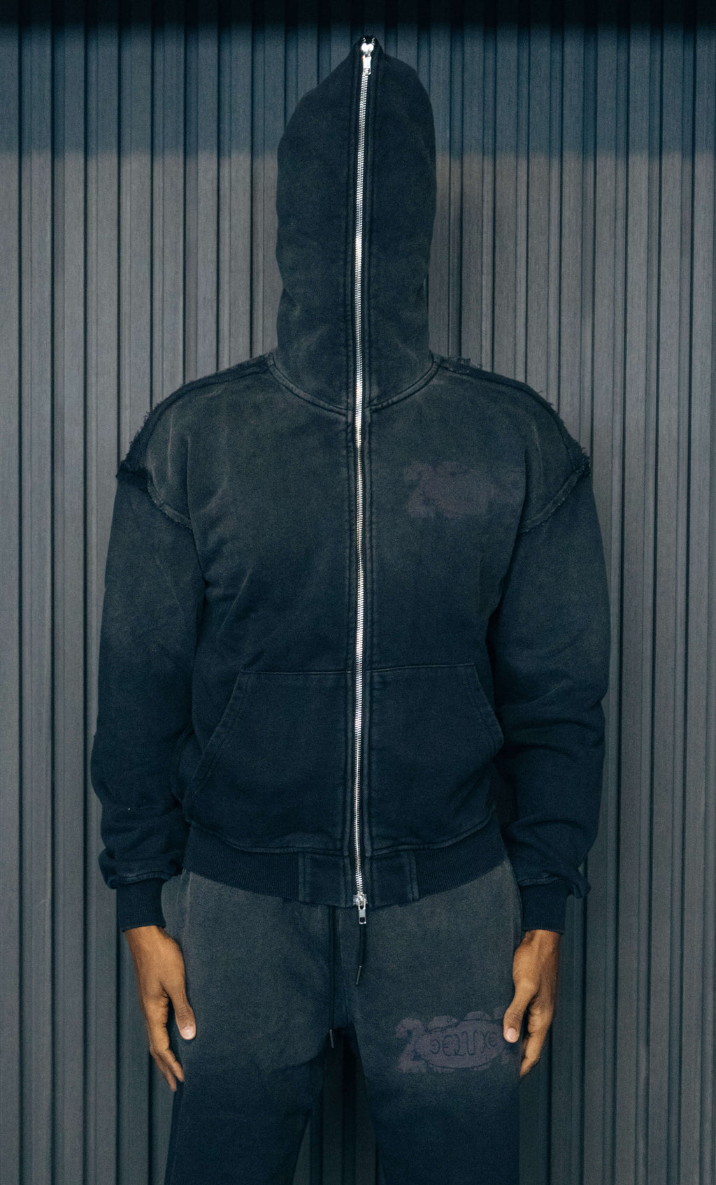 1DELUXE FULL ZIP UP YEAR 2007 HOODIE : BLACK