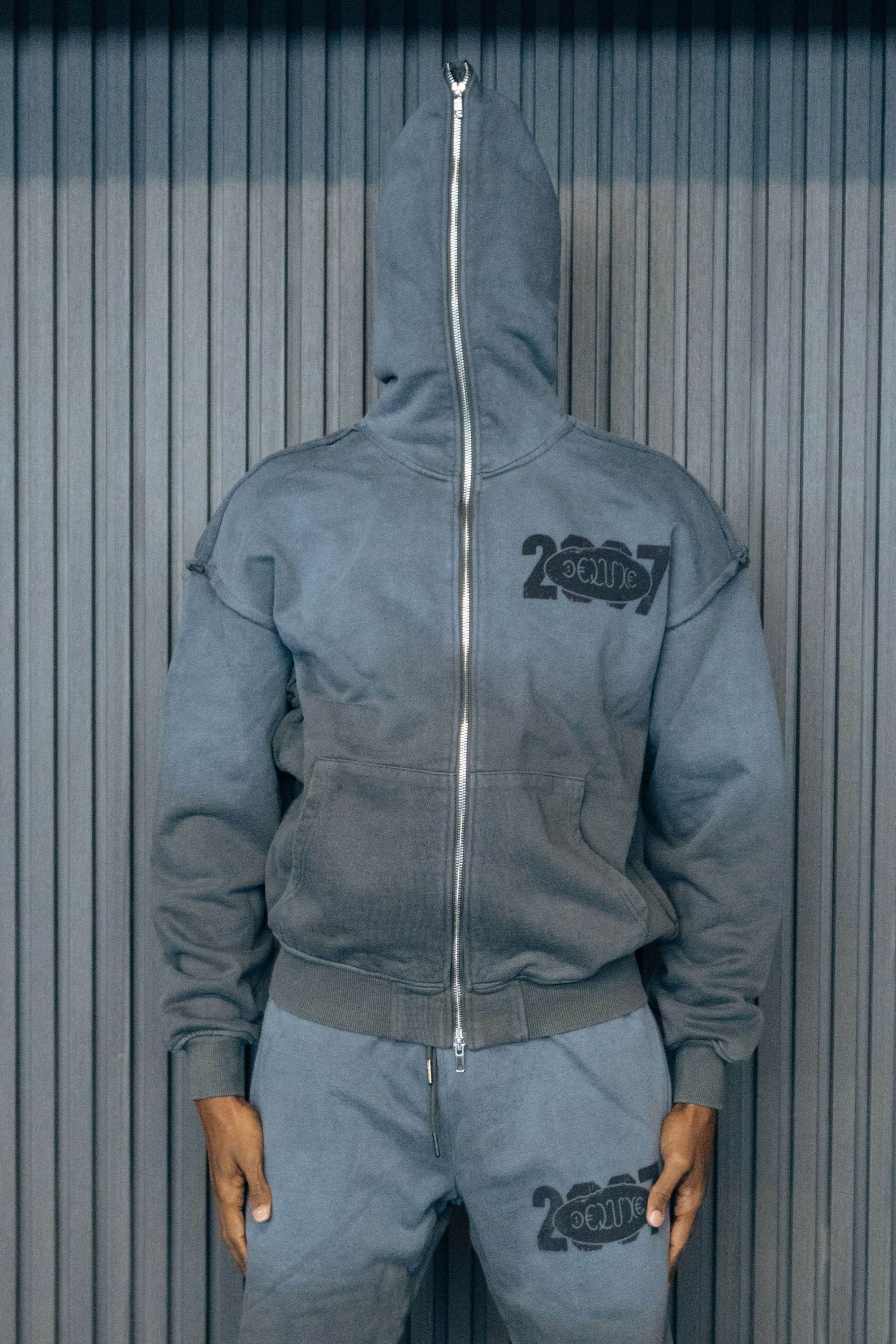 1DELUXE FULL ZIP UP YEAR 2007 HOODIE : GREY