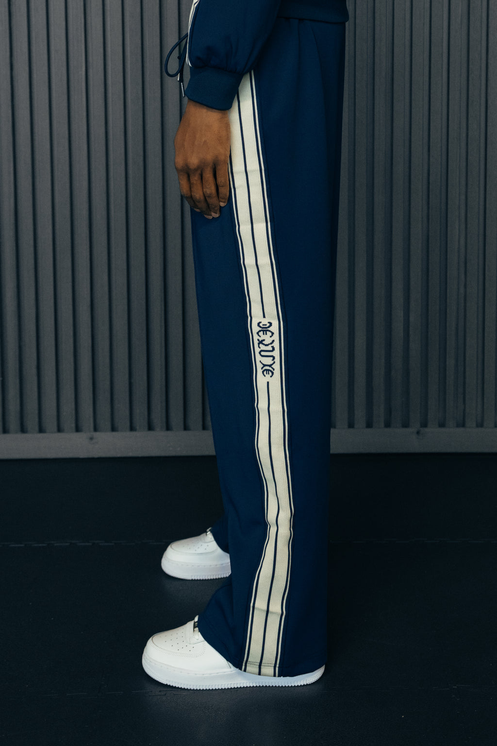 1DELUXE MARQUE JOGGERS : BLUE