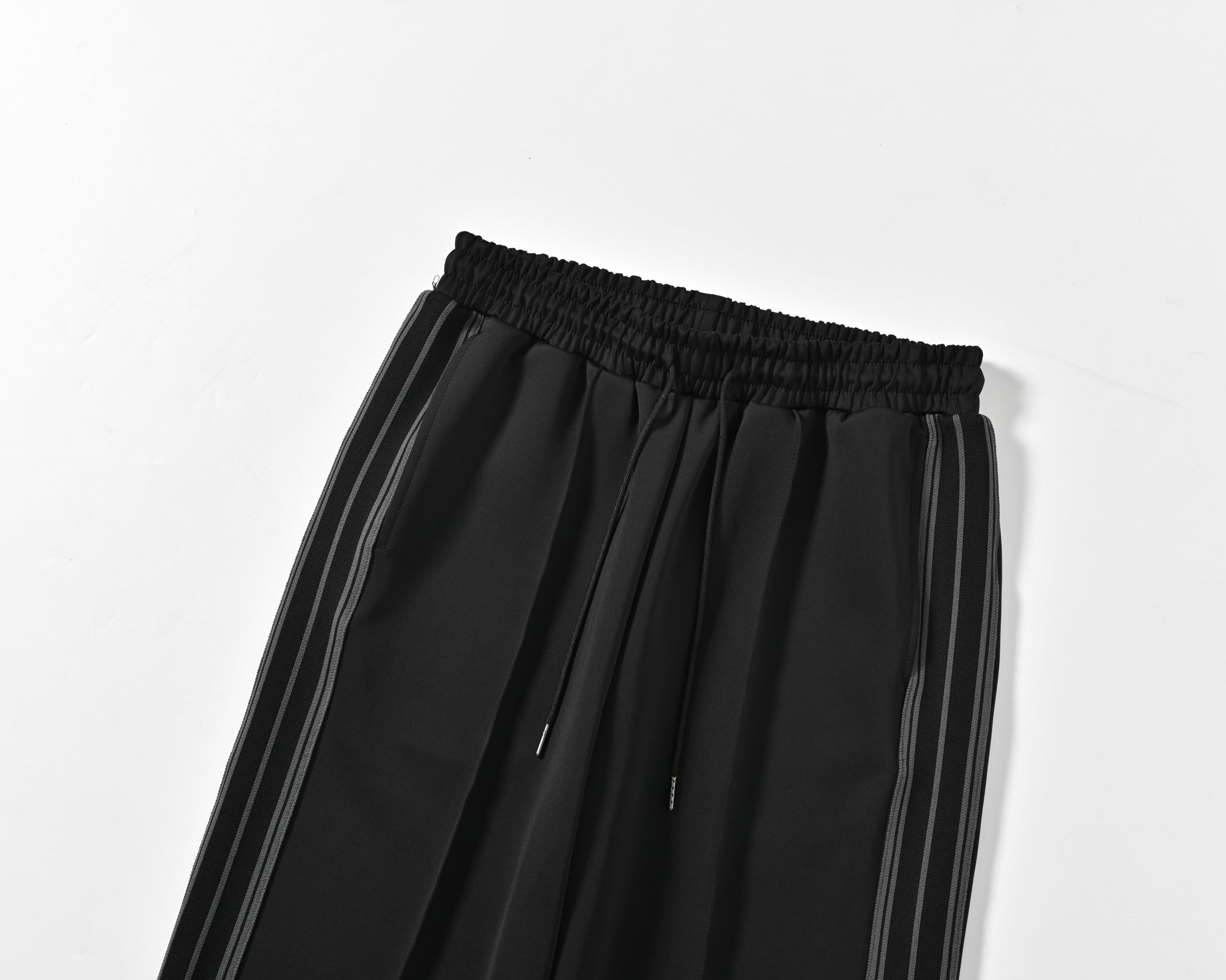 1DELUXE MARQUE TRACK PANTS BLACK