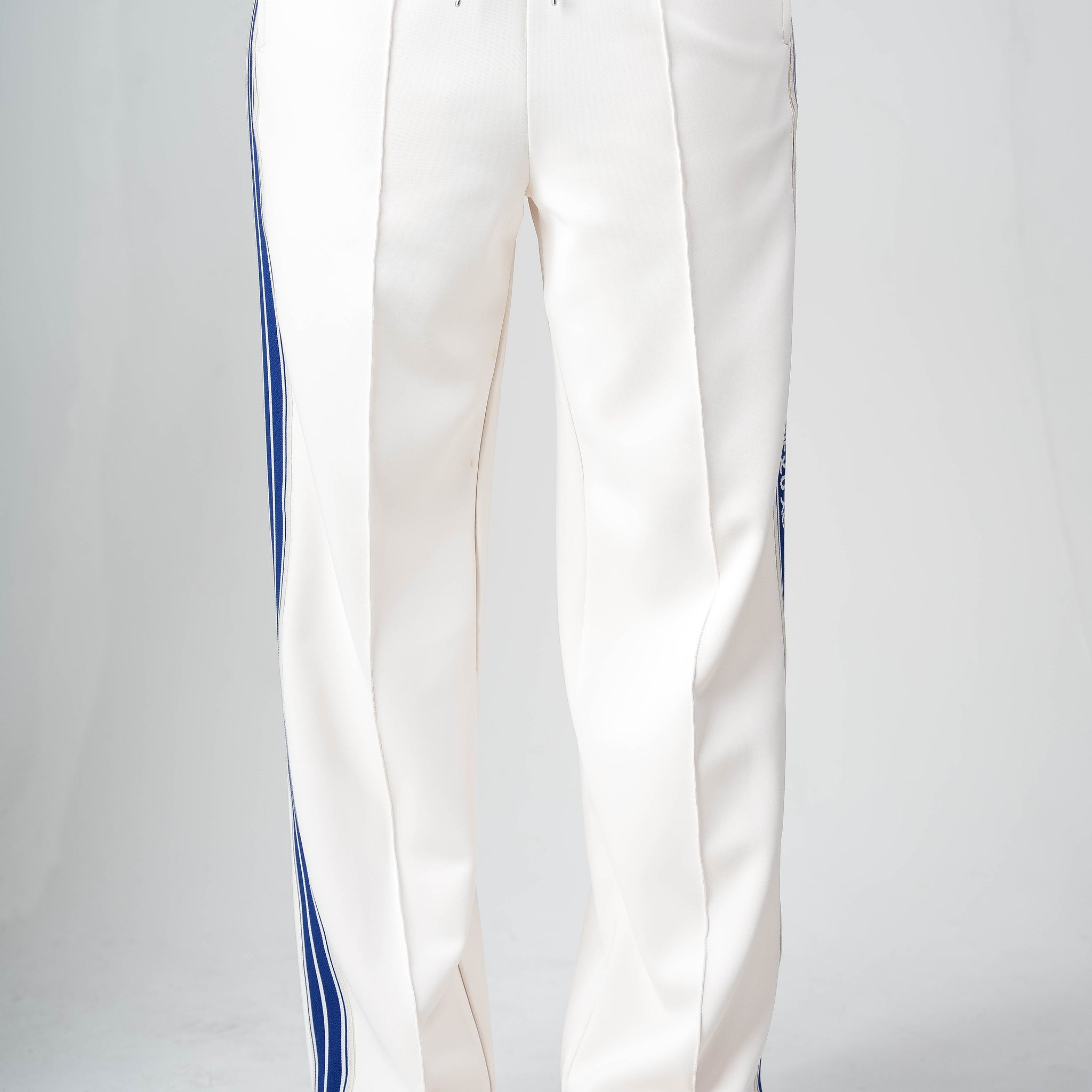 Deluxe Marque Joggers Woman : Cream