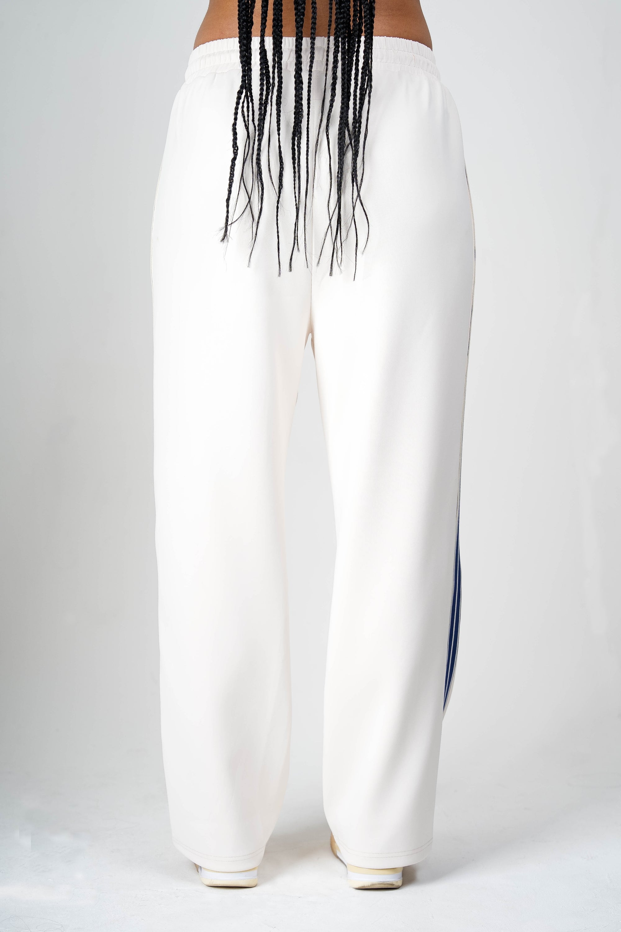 DELUXE MARQUE JOGGERS WOMAN : CREAM