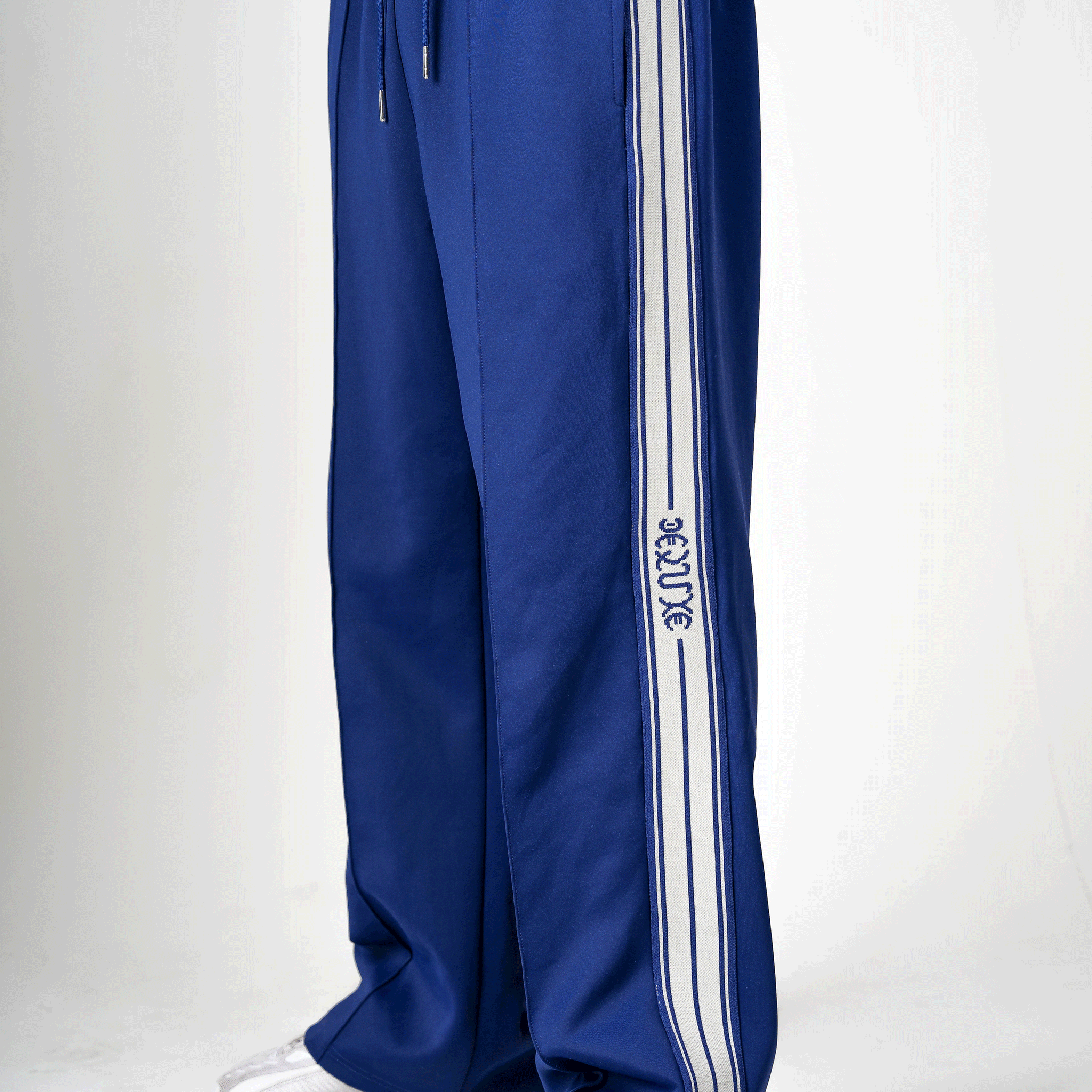 Deluxe Marque Joggers : Blue